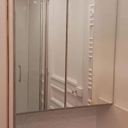 Rum i privatbostad Ternes - Parisian